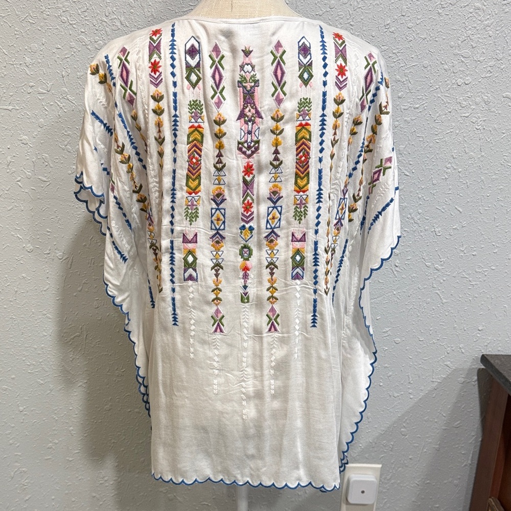 Vintage White Embroidered Tie-Front Boho Tunic with Multicolor Accents - Picture 9 of 9